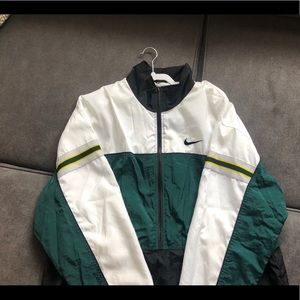 Vintage size L men’s Nike Windbreaker